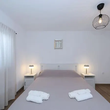 Kraljicina Plaza Apartmán