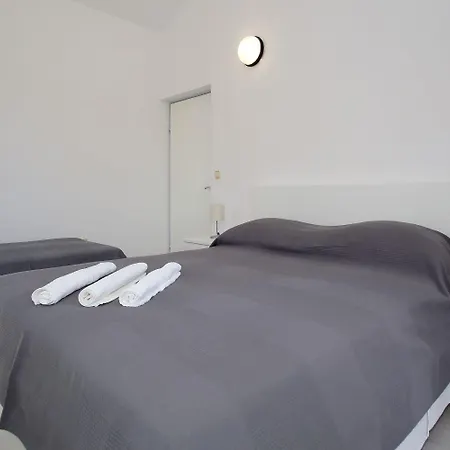 Apartamento Kraljicina Plaza